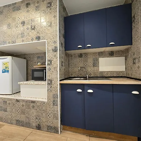 Campeao De Fabulas Lda