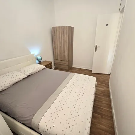 Quarto em Acomodações Particulares Campeao De Fabulas Lda *